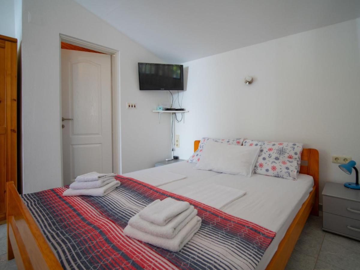 Ivka - Apt-3 By Interhome Apartman Punat